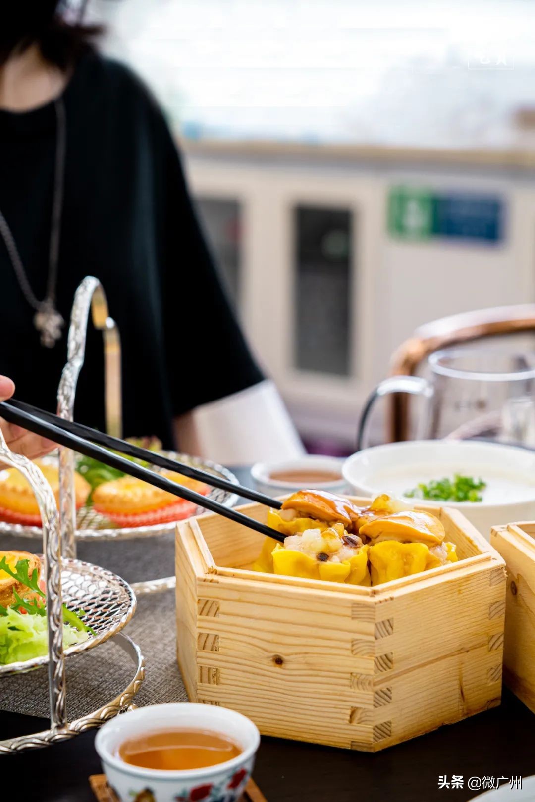 广州游船上吃早茶,广州船游珠江早茶