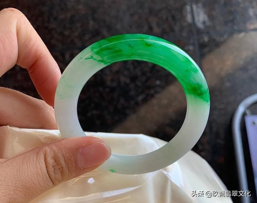 翡翠最难的几个问题,关于翡翠知识的解答和提问英语