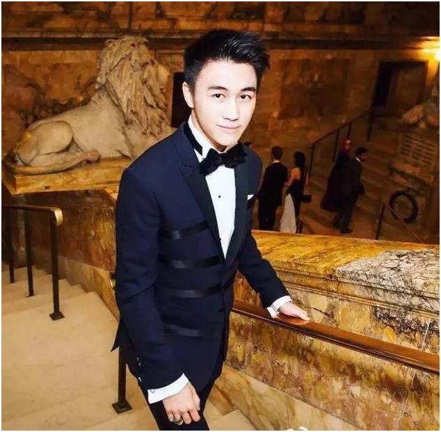 赌王唯一一个没有上过大学的女儿,赌王两个儿女近况