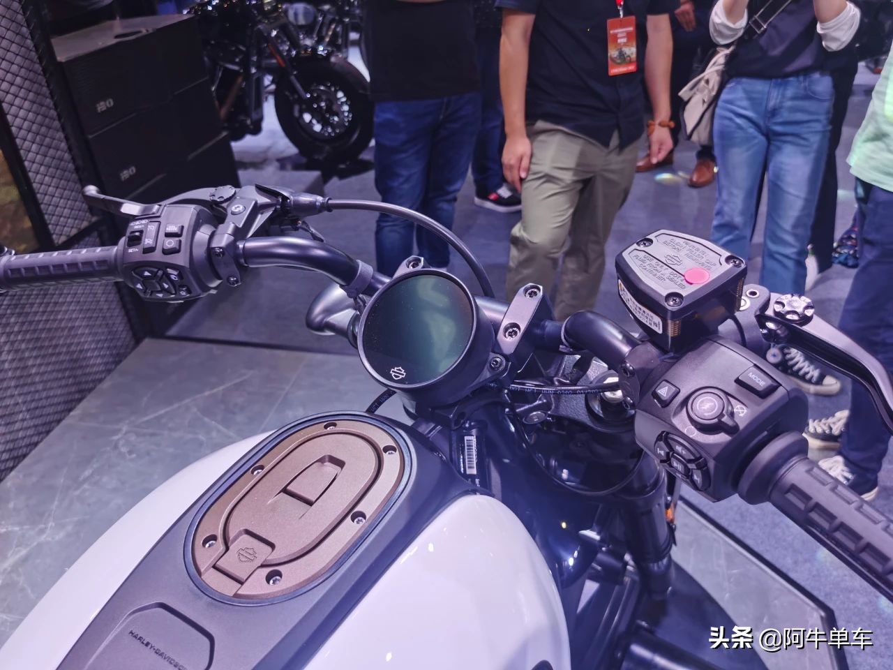 摩博会|哈雷SportsterS正式发售：159800元，就问你香不香