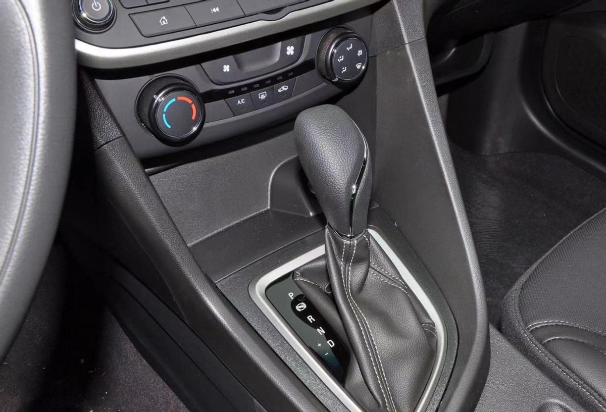 别克英朗销量1台,英朗三缸车月销量