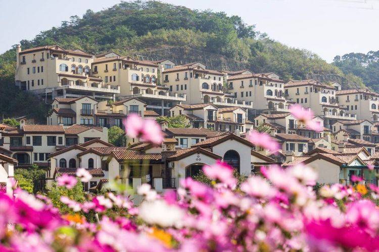 南昆山下“世外桃源”广东“避霾圣地”6房别墅,泡温泉,唱K烧烤