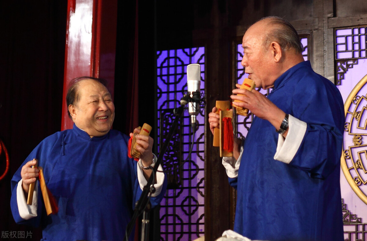 具有批判精神的相声,相声批判办事效率低下