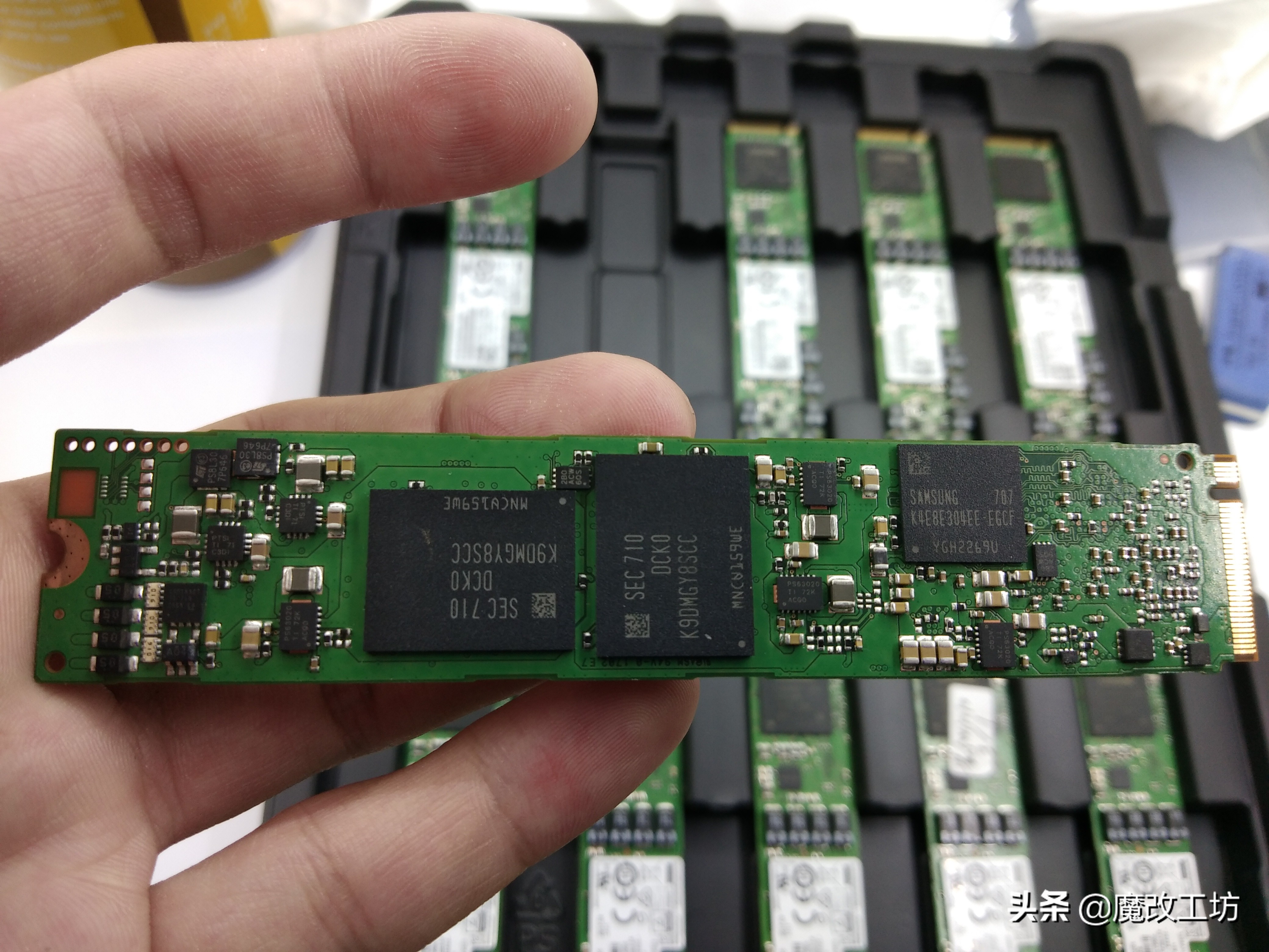 又一波洋垃圾双十一特价大船来到？5毛钱1G！500元的960G三星固态