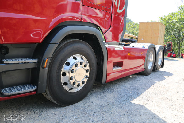 公路之王斯堪尼亚s500,斯堪尼亚s500跑高速视频