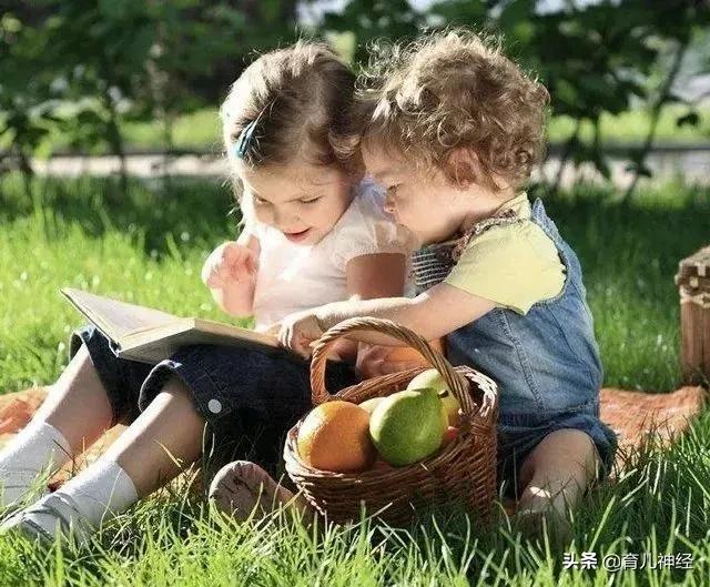 孩子打人抢东西是怎么回事,孩子抢东西不给就哭