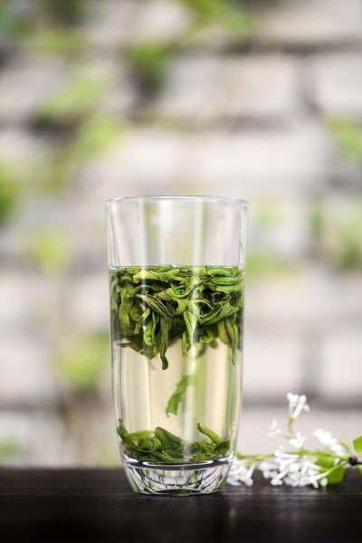 喝绿茶为何睡不着喝红茶就没事,喝绿茶睡不着还是喝红茶睡不着