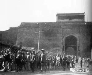 光荣而自豪的中国人民解放军,中国人民解放军为强大的祖国自豪