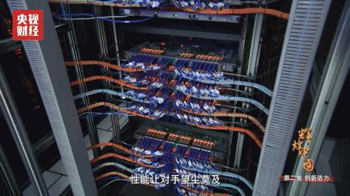 好紧张马上要和喜欢的人表白了,对已婚女人表白她很紧张