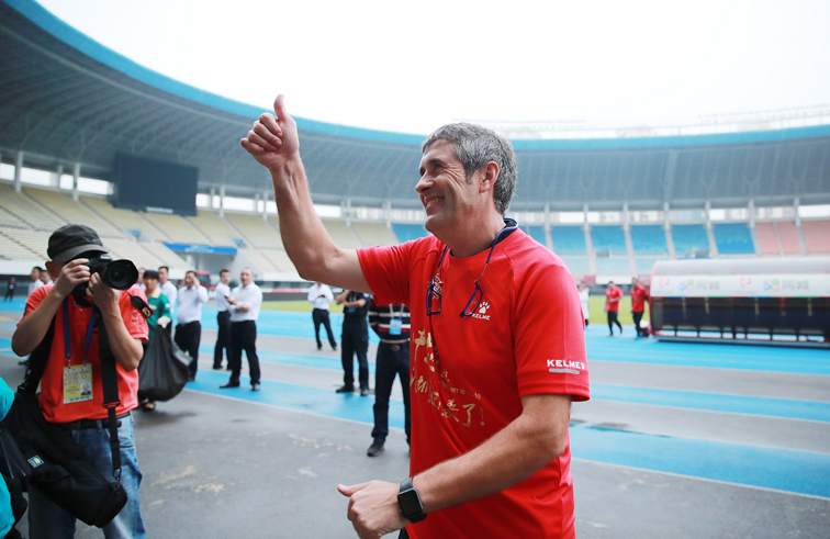 深足大集结，即将开启魔鬼训练！卡罗：到时候你们日子肯定不好过