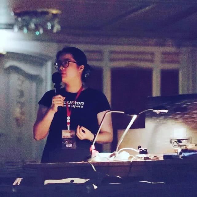 年轻一代的女性,不是缺乏技术,而是不敢骄傲