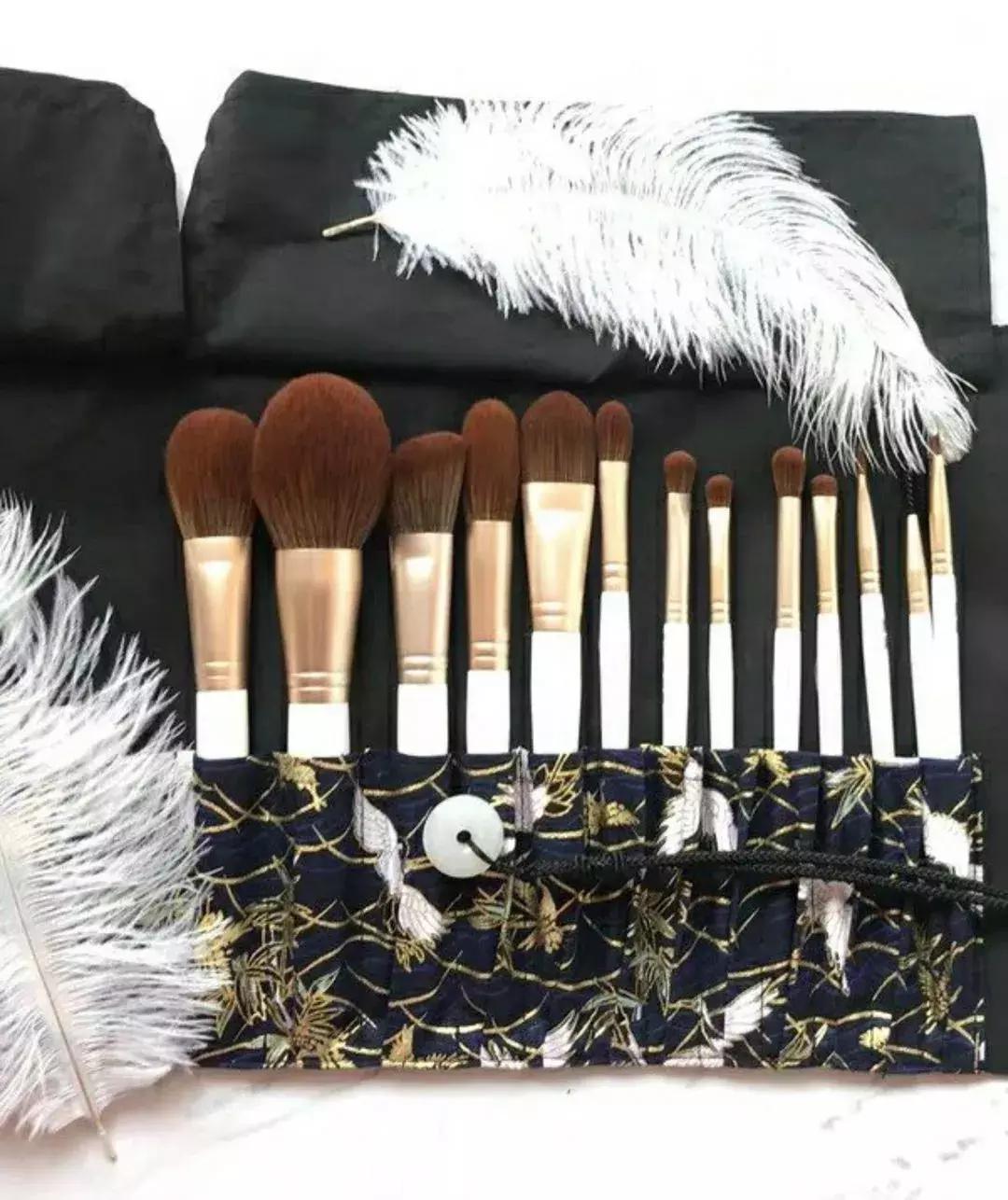 新手必备的四个化妆刷,新手必备化妆刷几支图片