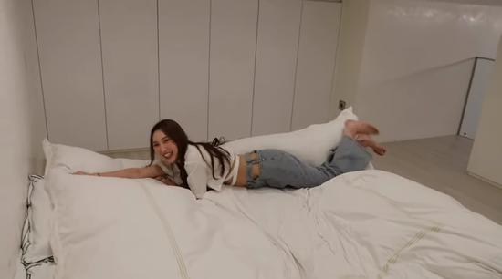 韩国女生独居公寓,韩国美女晒衣服