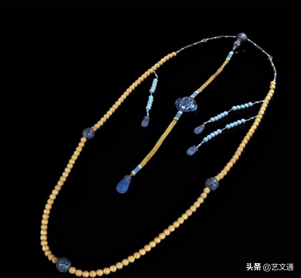 朝珠是朝廷发的吗,皇帝的朝珠值多少钱