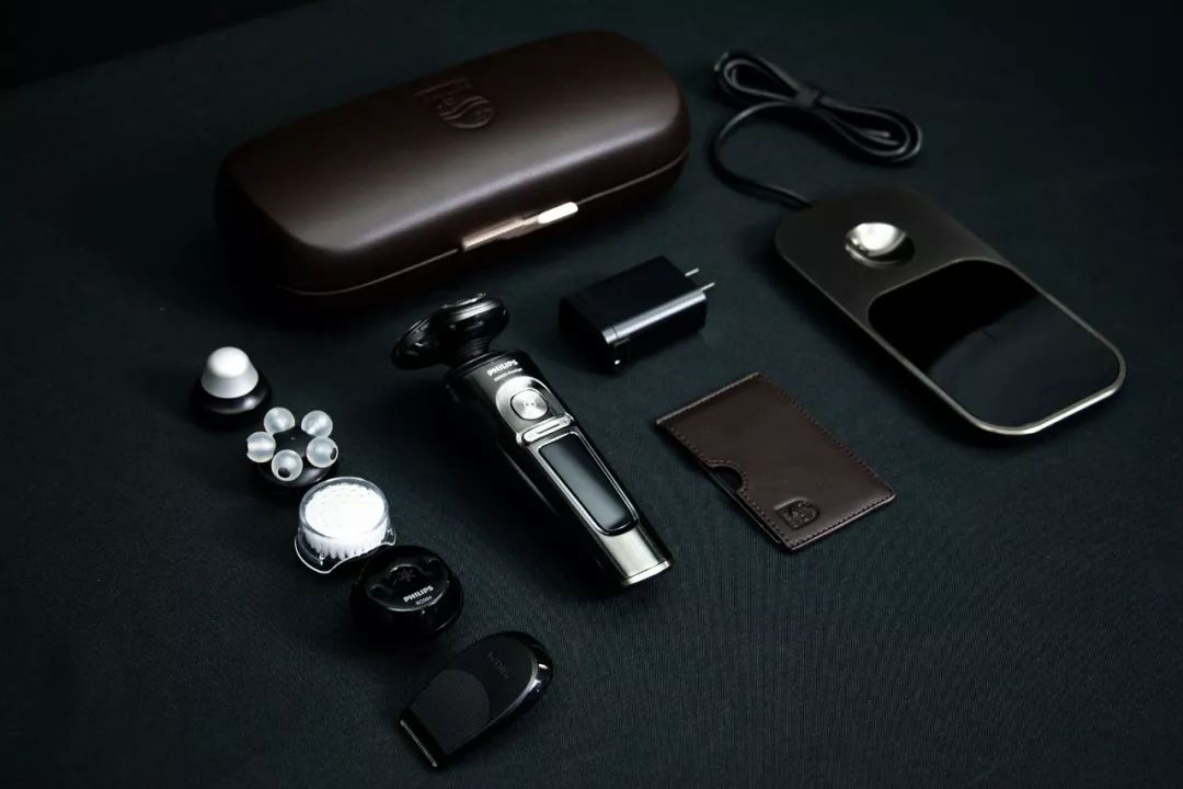 飞利浦s9000剃须刀刀头怎么拆开,飞利浦s9000剃须刀怎么连接蓝牙