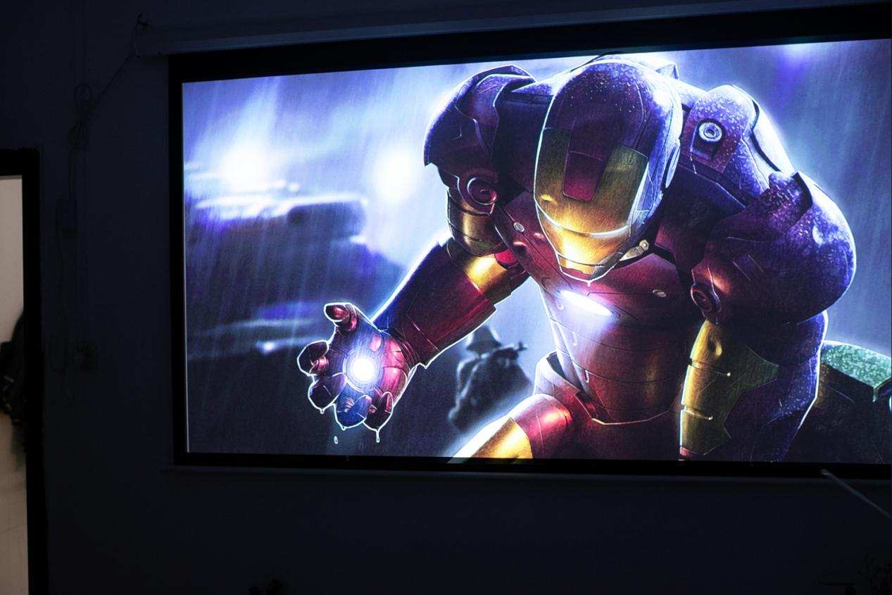 明基适合白天的投影仪选哪款,千万别买300的投影机