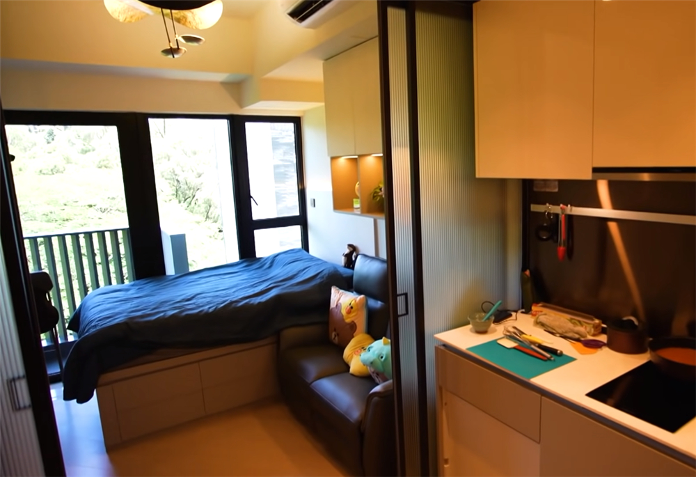 28岁香港夫妻买下35m2蜗居,香港一家三口买下27㎡蜗居