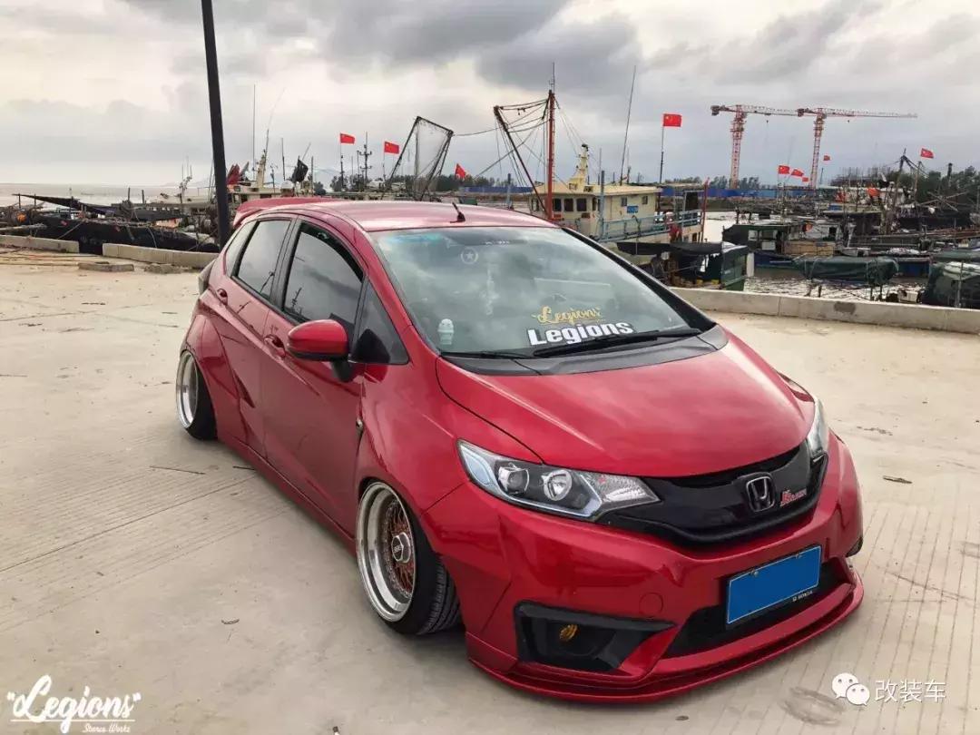 车友把本田超跑GK5改得一身骚气，定制改件更是独一无二！