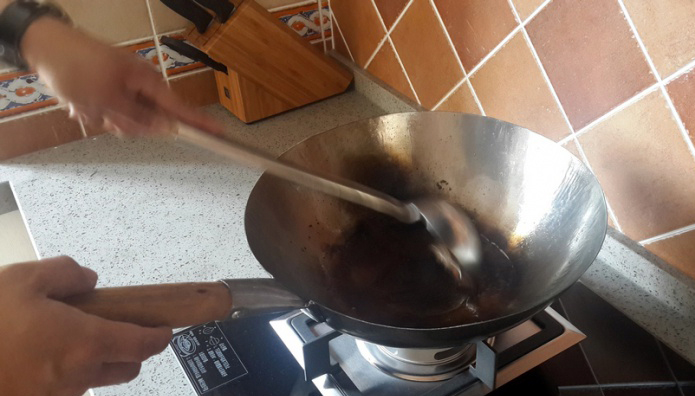 陈枝记铁锅和炊大皇哪个好,陈枝记和苏泊尔