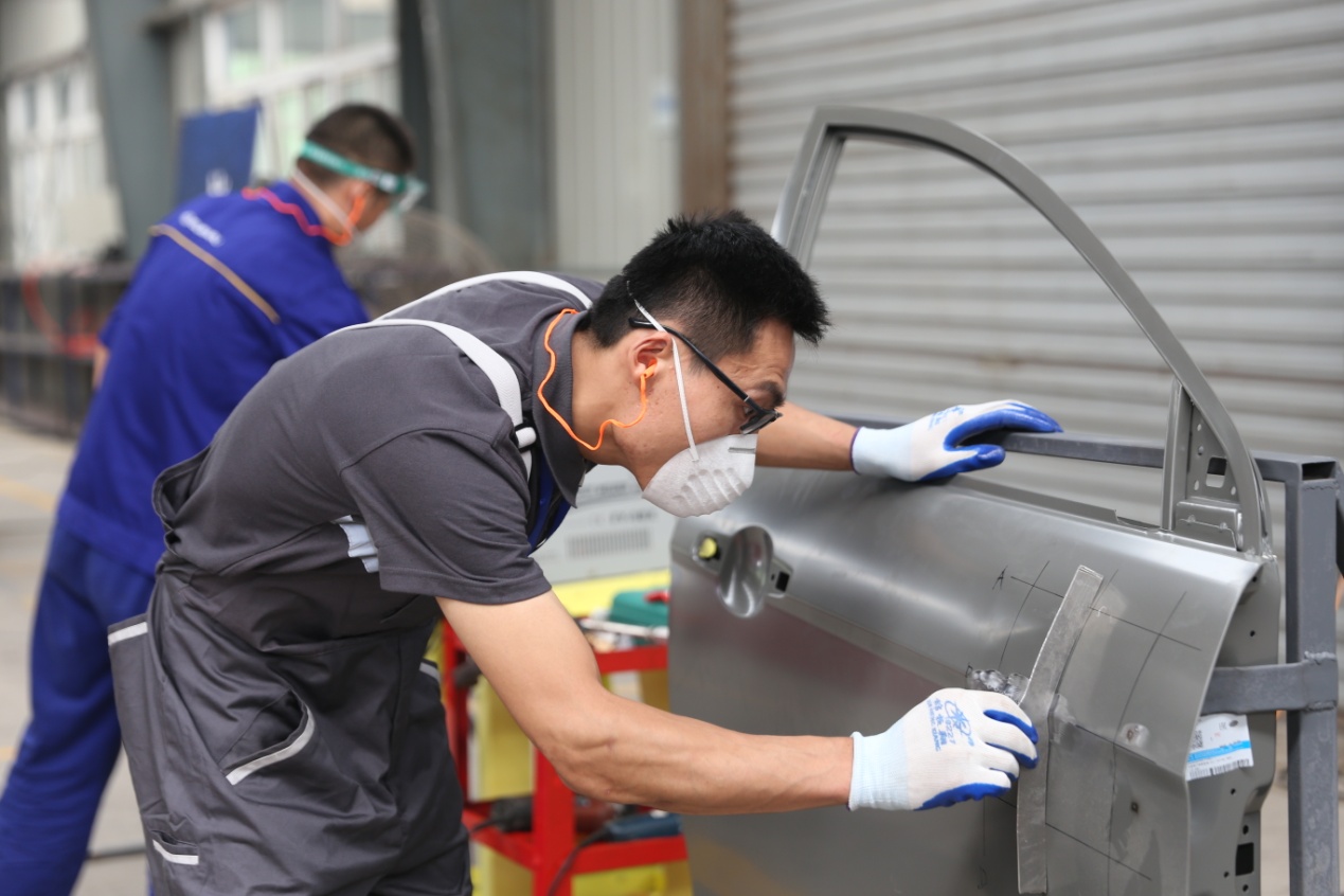 山东省职业技能大赛汽修,山东省工匠杯职业技能大赛图片