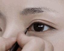 化妆使用气垫的正确步骤顺序,不卡粉不脱妆的正确化妆顺序