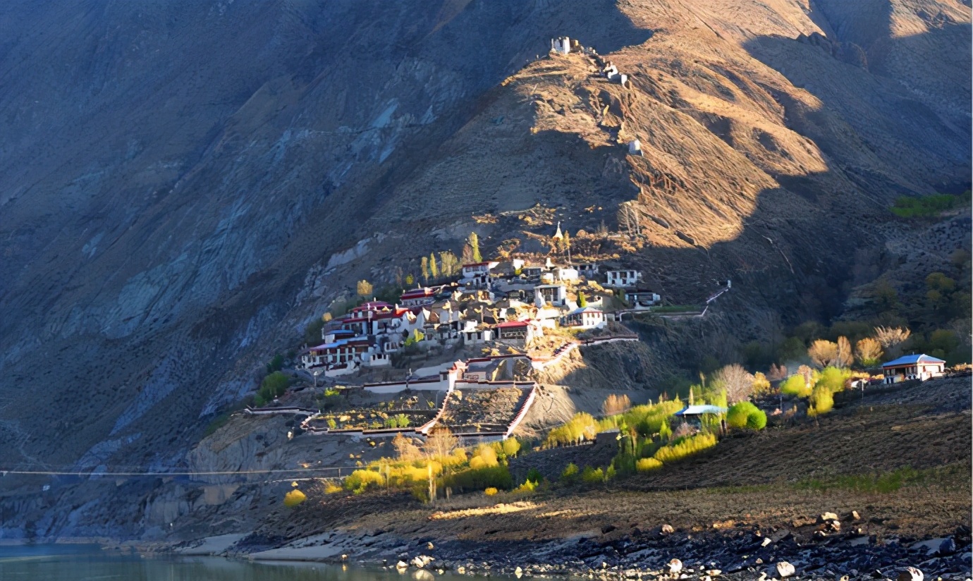 骞稿緱璇嗗嵖妗冭姳闈粠姝ら槨闄屽鏆栨槬,骞稿緱璇嗗嵖妗冭姳闈㈣嚦姝や汉闂村鏆栨槬