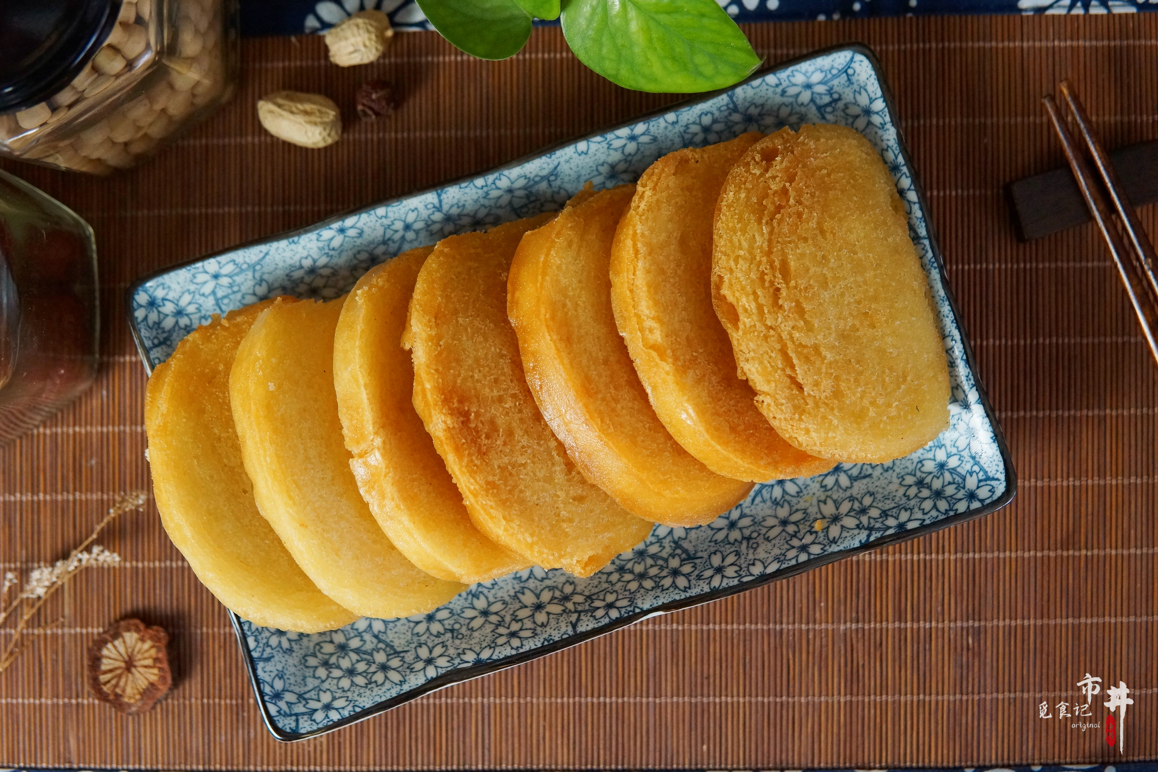 炸馒头片怎么裹面包糠,炸馒头片怎么煎好吃