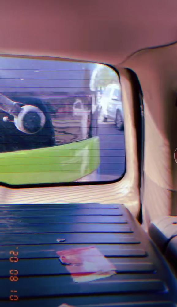 袁咏琳高速遇车祸遭大车追尾，晒视频报平安暖心提醒大家戴安全带