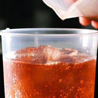 体育西「咖啡研究所」，竟对老广的菠萝啤下手了