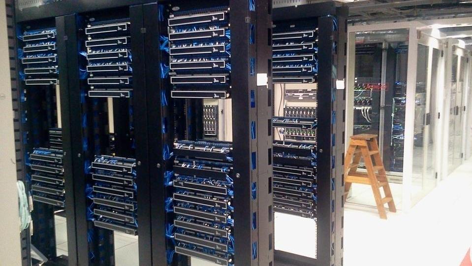 没有“中间商”赚流量，光纤信号直接接入电脑，假宽带将被消灭？