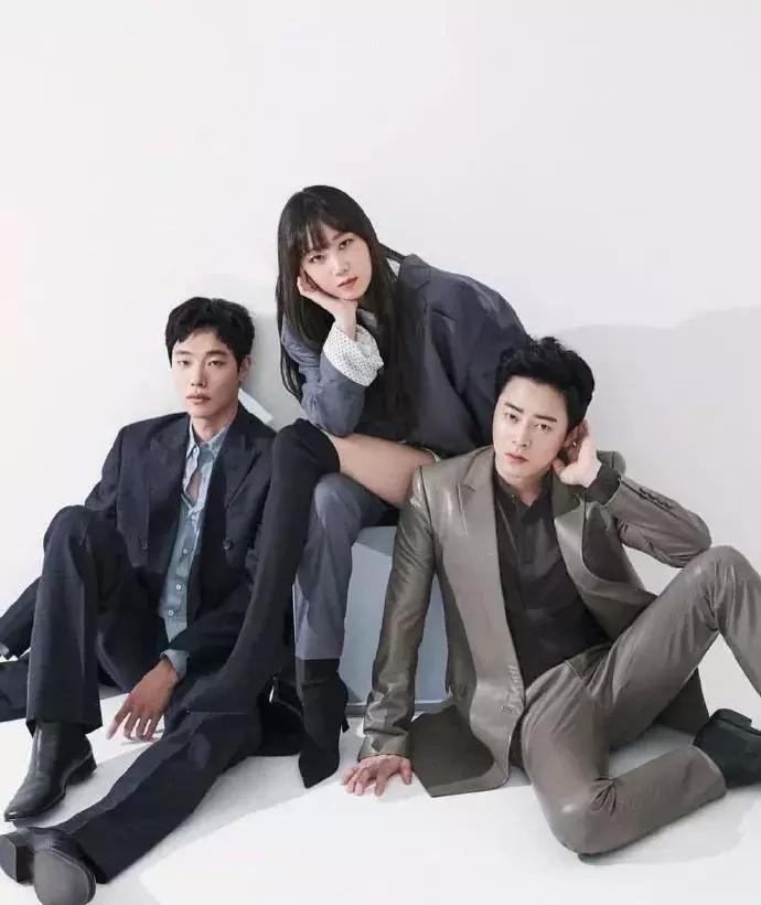 李宇春吴青峰视频,李宇春时尚潮牌