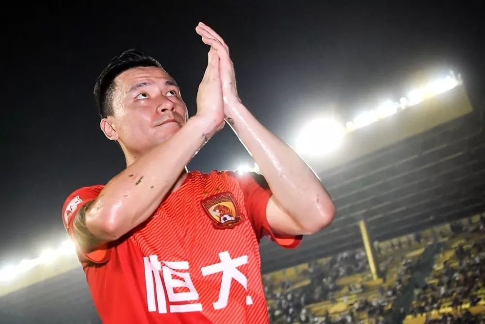 双雄传最新引援消息,沪上双雄再迎硬仗