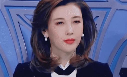 42岁“央视颜霸”李红被黑，你们真的了解她吗？