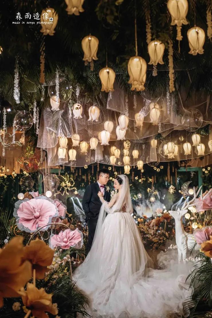 这场婚宴是你期待许久的模样吗,森林主题婚礼方案