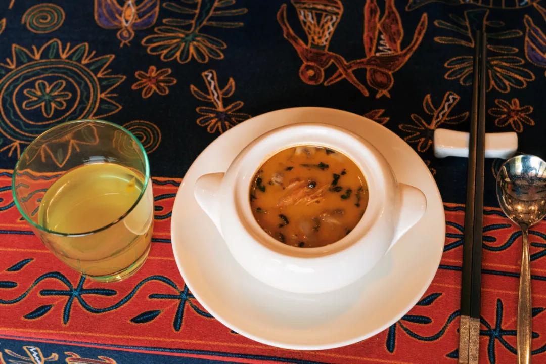 西双版纳蓝孔雀江景主题酒店,西双版纳告庄双景酒店攻略