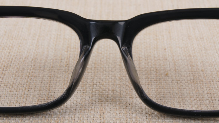 眼镜坏了用哪种胶才能粘好,眼镜坏了可以用啥胶粘