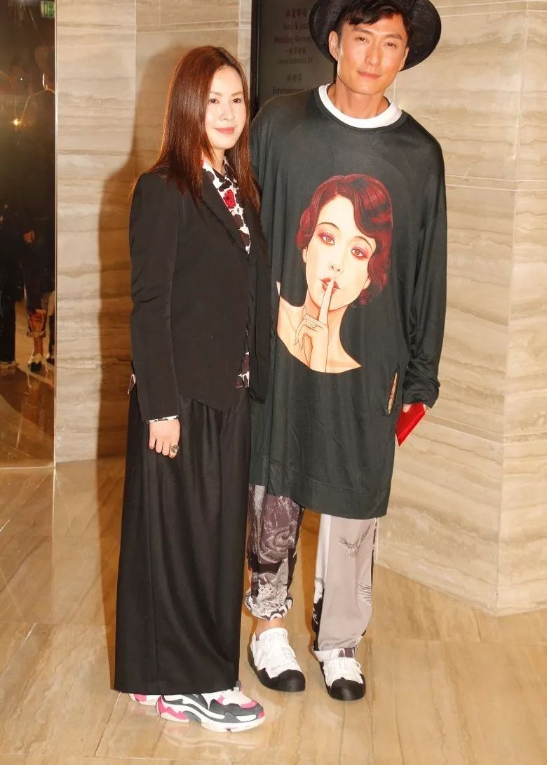 注册结婚！TVB力捧小生与交往五年女友修成正果：曾有过一段婚姻