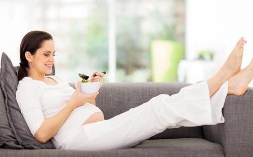 怀孕刚开始觉得饿现在不觉得饿了,怀孕4个月不觉得饿正常吗