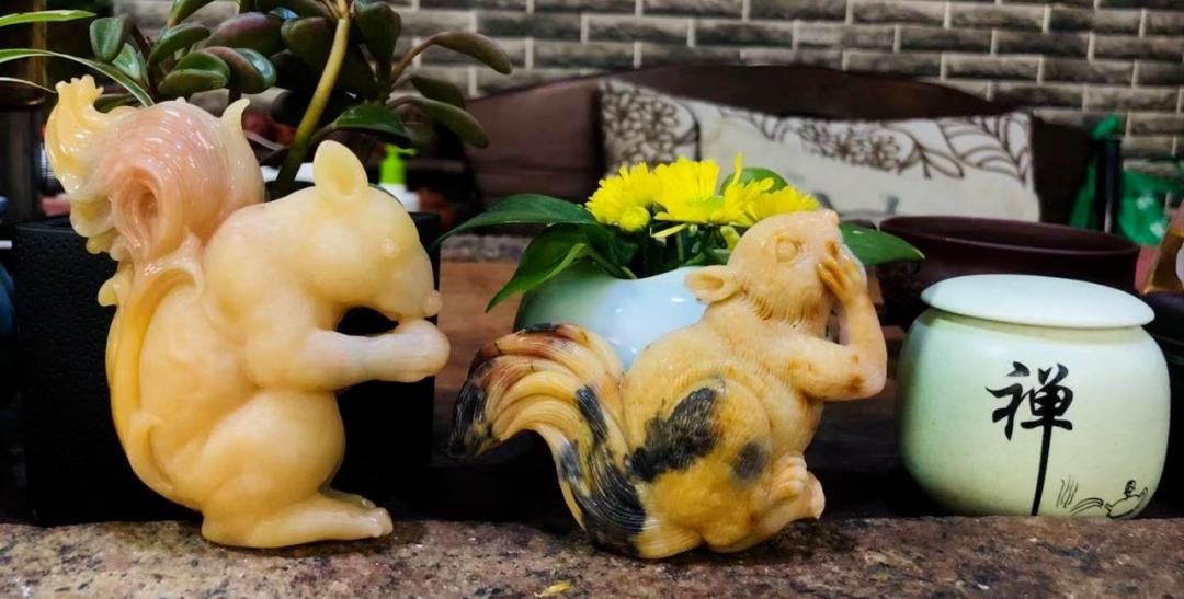 欣赏一下金丝玉的美吧,金丝玉晶莹剔透