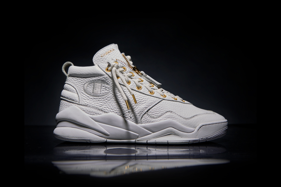 每个人都有冠军梦,冠军champion短袖全是logo