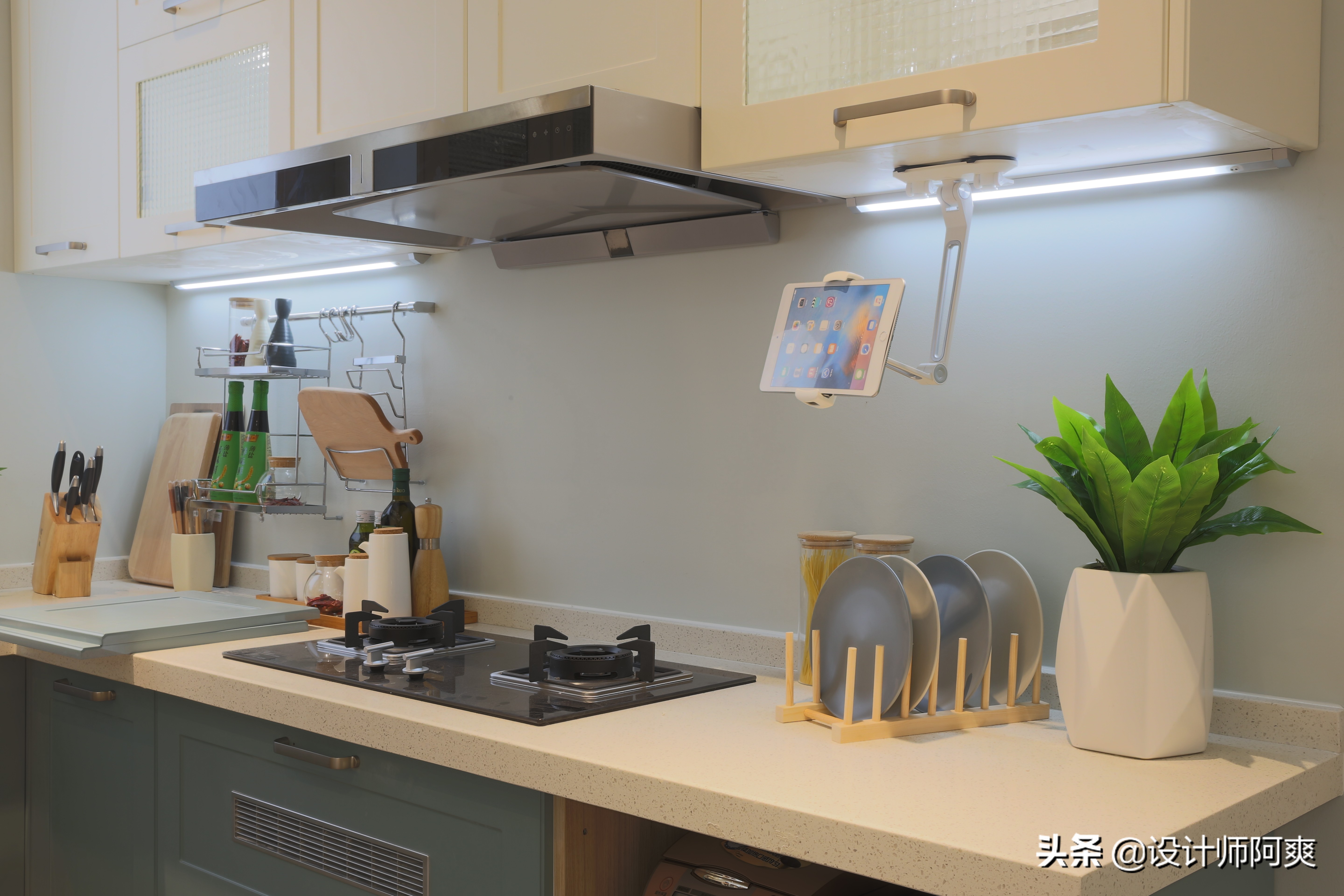 集成灶和顶侧双吸油烟机哪个好,集成灶侧吸顶吸双吸好吗