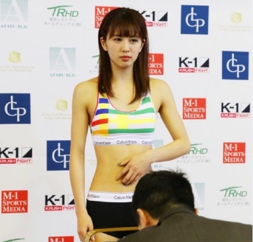 日本小孩打梅威瑟,日本拳击神童打梅威瑟