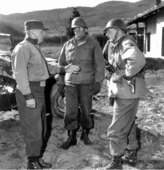 罗援将军:独有英雄驱虎豹更无豪杰怕熊罴,“新兴里战斗模范连”