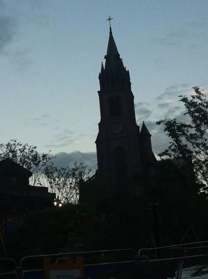 济州岛到首尔炸鸡啤酒和派对