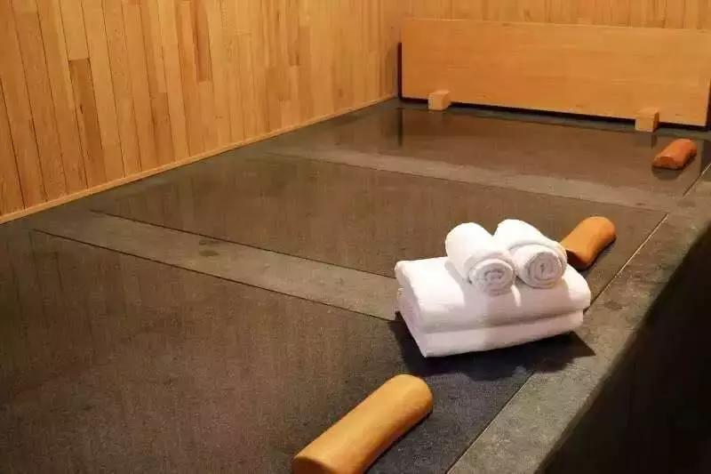 台北101同款网红地标+Q萌机器人服务再不来就要out啦