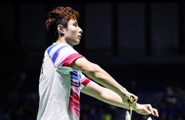 石宇奇打董新尧,世锦赛石宇奇vs桃田贤斗