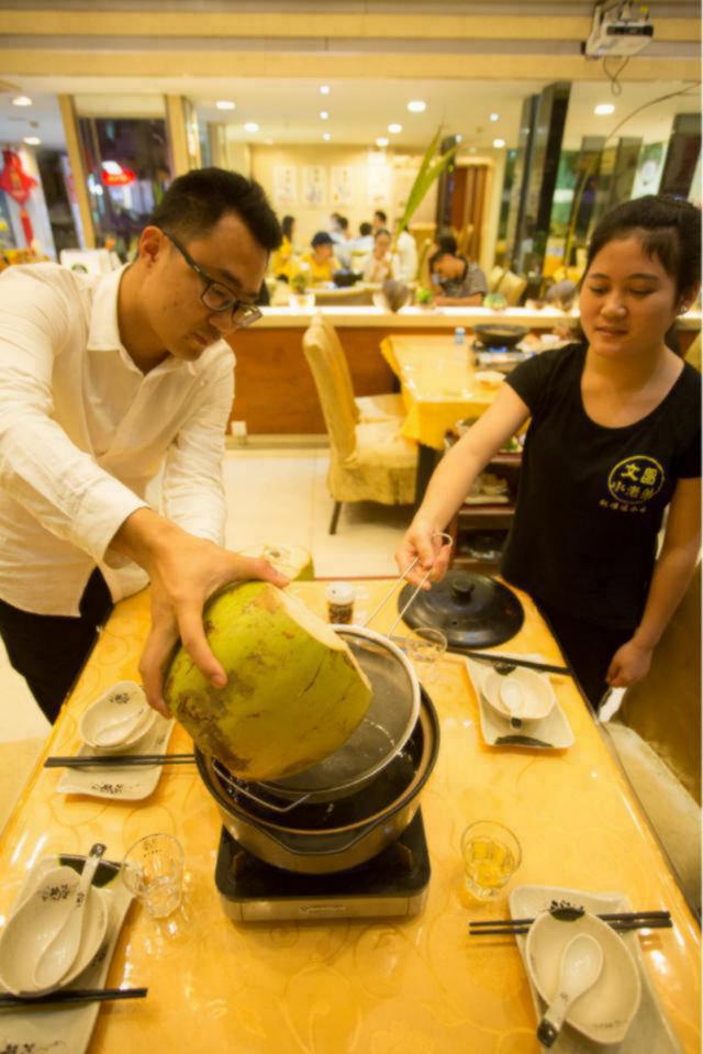 重庆到三亚怎么去最便宜,重庆到三亚途经哪些旅游城市