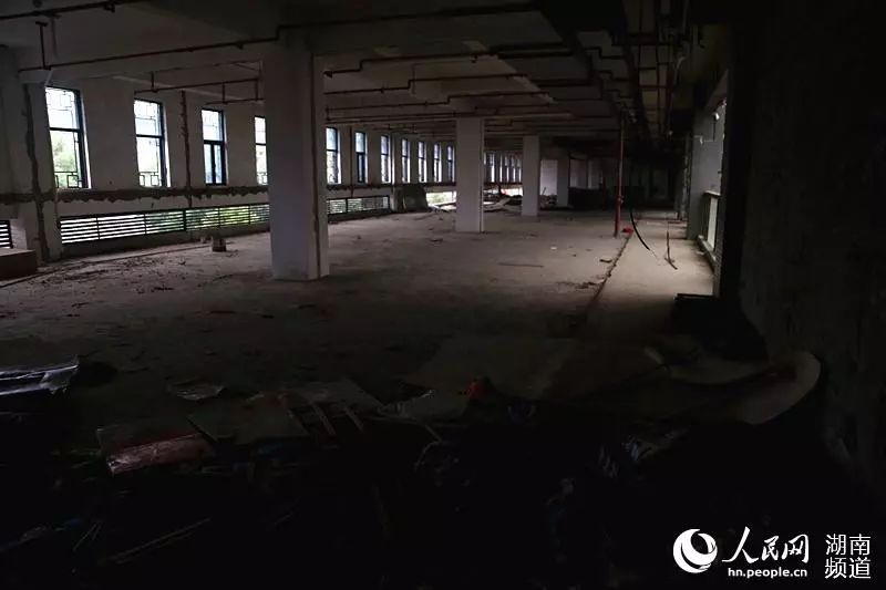 健身房办卡后店家关门怎么维权,办了健身卡健身房倒闭了该怎么办