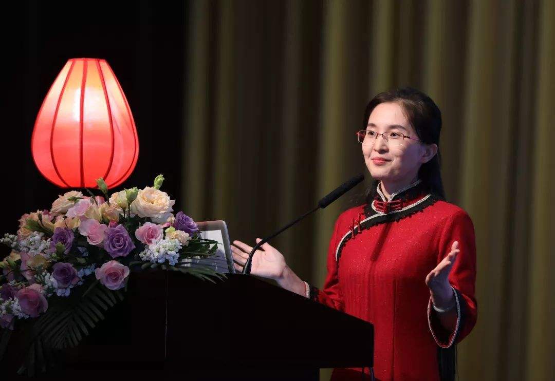 “抄袭者”胡红梅的背后，是一条看不见的金钱利益关系链