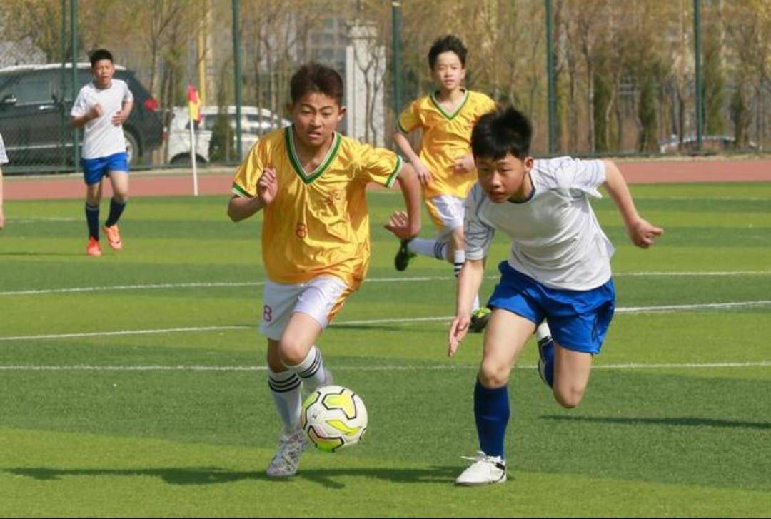 中国踢足球最有名的前10名小学,哪个学校踢足球最厉害